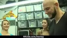 播放 性和旅行 24