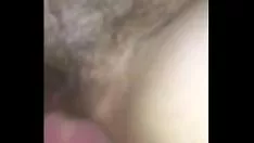 تشغيل Skim offpie الرطب العضو التناسلي النسوي ذو الشعر الناعم