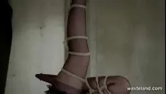 Odtwórz Odrzucanie górnej strony obsługiwane na końcu w gorącym bdsm curl fest