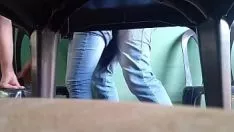 Oynat Öğle yemeğinde medeni durum sekreterinin beslenmesi