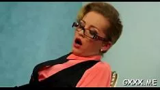 Reproducir Toymissy she-bops con juguete