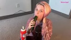 播放 asmr-cuke 吸