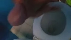 播放 罐头里的通行证