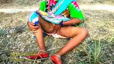Jouer Desi petite ville radhika bhabhi ki hobo camp chudai porno en hindi