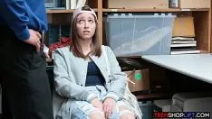 播放 非专业举重运动员青少年破裂并被担保人性交