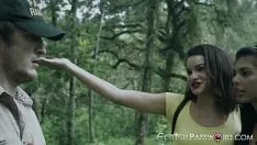 Putar gina powerina remaja bertinta tunduk dengan ranger sashay