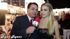 Jouer Ryan Ryans explique comment donner un travail de gaspillage exceptionnel pour andrea dipr&esculpture;
