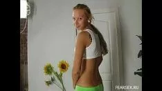 Oynat Rssan seks veneratesex ru (1)