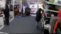 Redare 1-superintendent adolescent neprofesionist care se uită în secret la țintă -2015-11-11-14-47-005