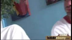 Reproducir Árbol de ébano de tetas grandes hace un spang derrochador 17