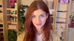 Jouer Le plaisir caché de sa belle-mère : la pipe interdite d'une rousse
