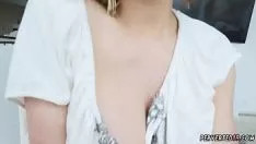 播放 纹身踩妈妈和 cnix 吸 creesesy lynn 在不义