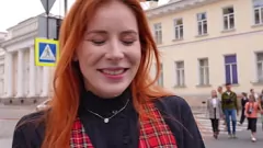 Odtwórz Krągła amatorka intensywnie robi loda w miejscu publicznym i zostaje ostro zerżnięta w domu