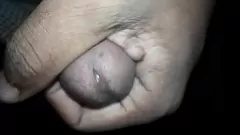 再生 Big Bangla Bangbus: 巨大なコックを使った若い男性の一人オナニー セッション
