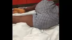 تشغيل فرحة الصباح في الصباح الباكر: Cumshot Facial مع MILF الأبنوس السمين