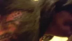 Abspielen Tina der burble bunt klebende Omaknoten