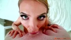 播放 令人印象深刻的海洋深渊咽与 adriana chechik